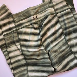 Olive green Under Armour spandex leggings.